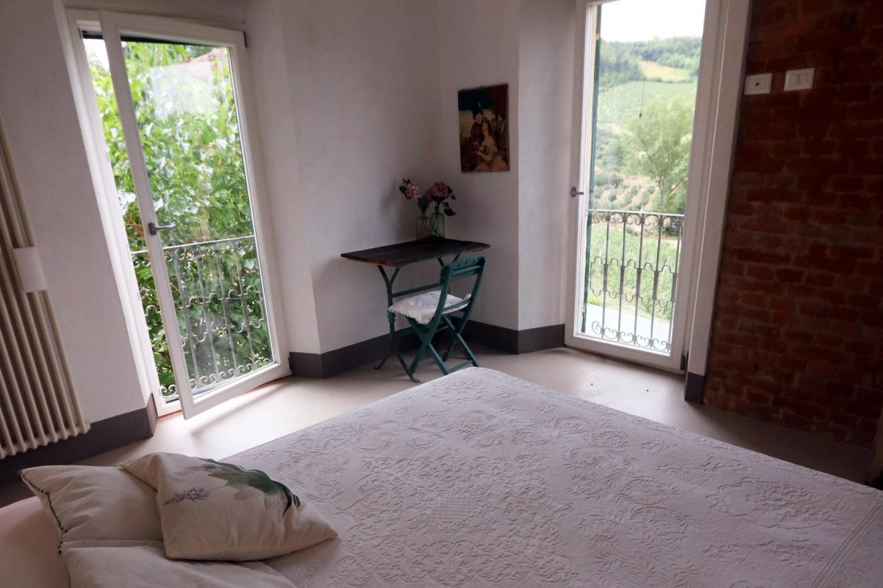 B&B Tricudai Agliano Terme Buitenkant foto